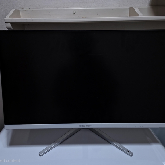 Element Other - Element Monitor 24" (VGA/DVI) - Great Condition!